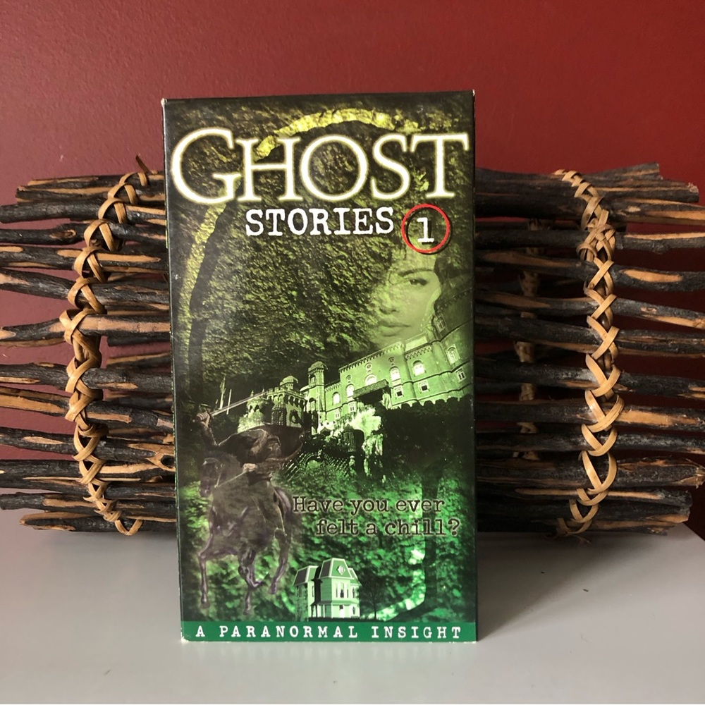 👛 (ANY 2 Sets/$35)  6 VHS GHOST STORIES featuring Host Patrick Macnee - Picture 8 of 14